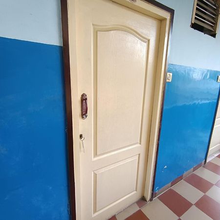 Hotel Elite Krishna à Vellore Extérieur photo
